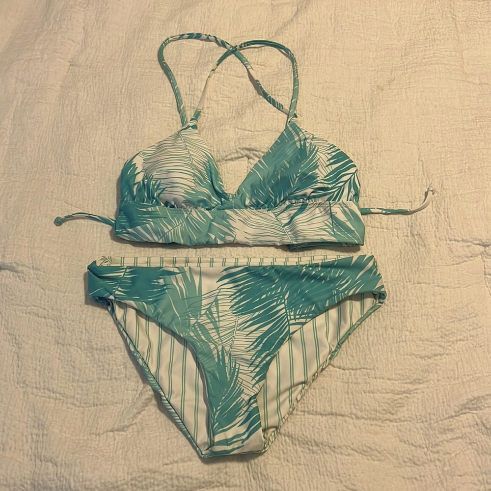 Bikini with reversible bottoms. Worn gently - excellent condition